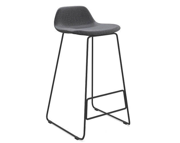 Mozzie_Stool_Black_950J_Frame_Angle_02_web.jpg