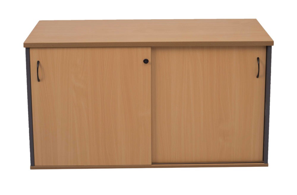RL-Worker-Credenza.jpg
